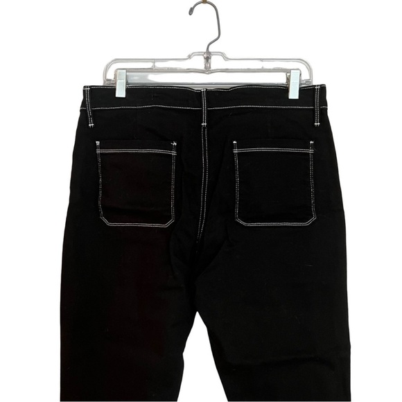 Le Bardot Crop Flare Pant. Black with white stitching by Frame - Picture 4 of 4
